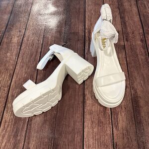 New Shein White Platform Chunk Heel Sandals Size Women’s 11